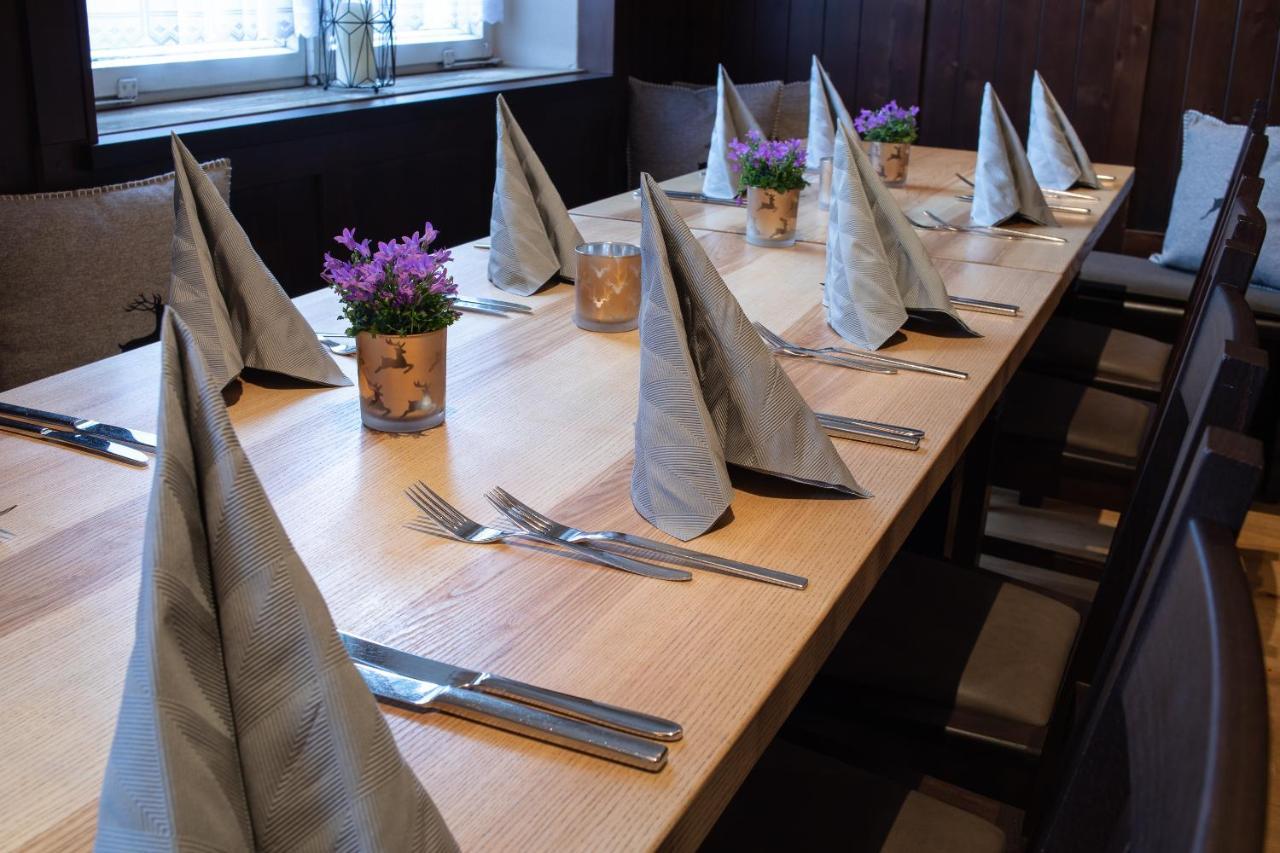 Hotel Zum Hirsch Wertingen Ngoại thất bức ảnh